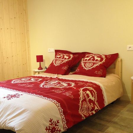 Le Chalet Des Patures Rochefort-Montagne ภายนอก รูปภาพ